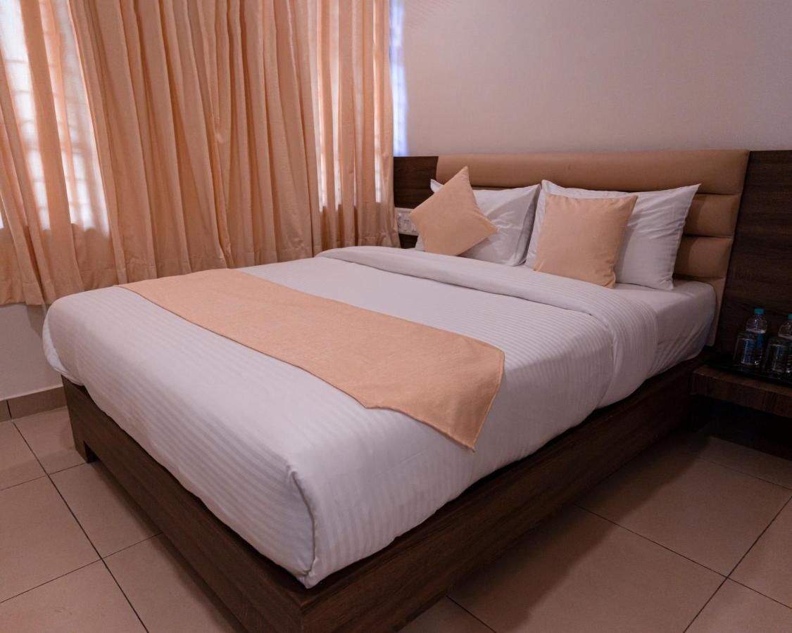 Hotel Sharda Residency Mangalore Extérieur photo