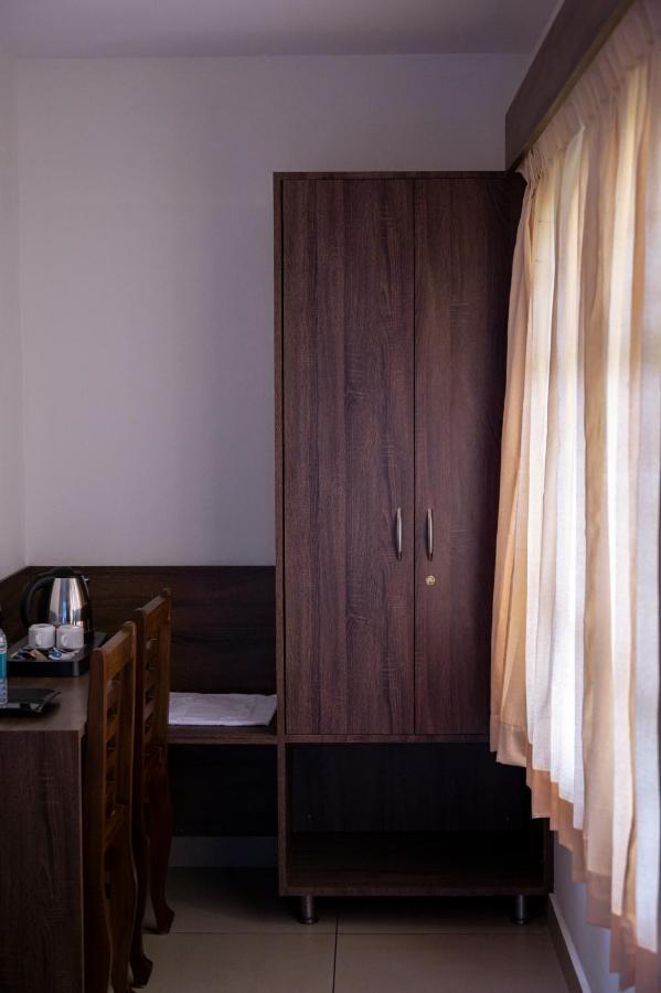 Hotel Sharda Residency Mangalore Extérieur photo