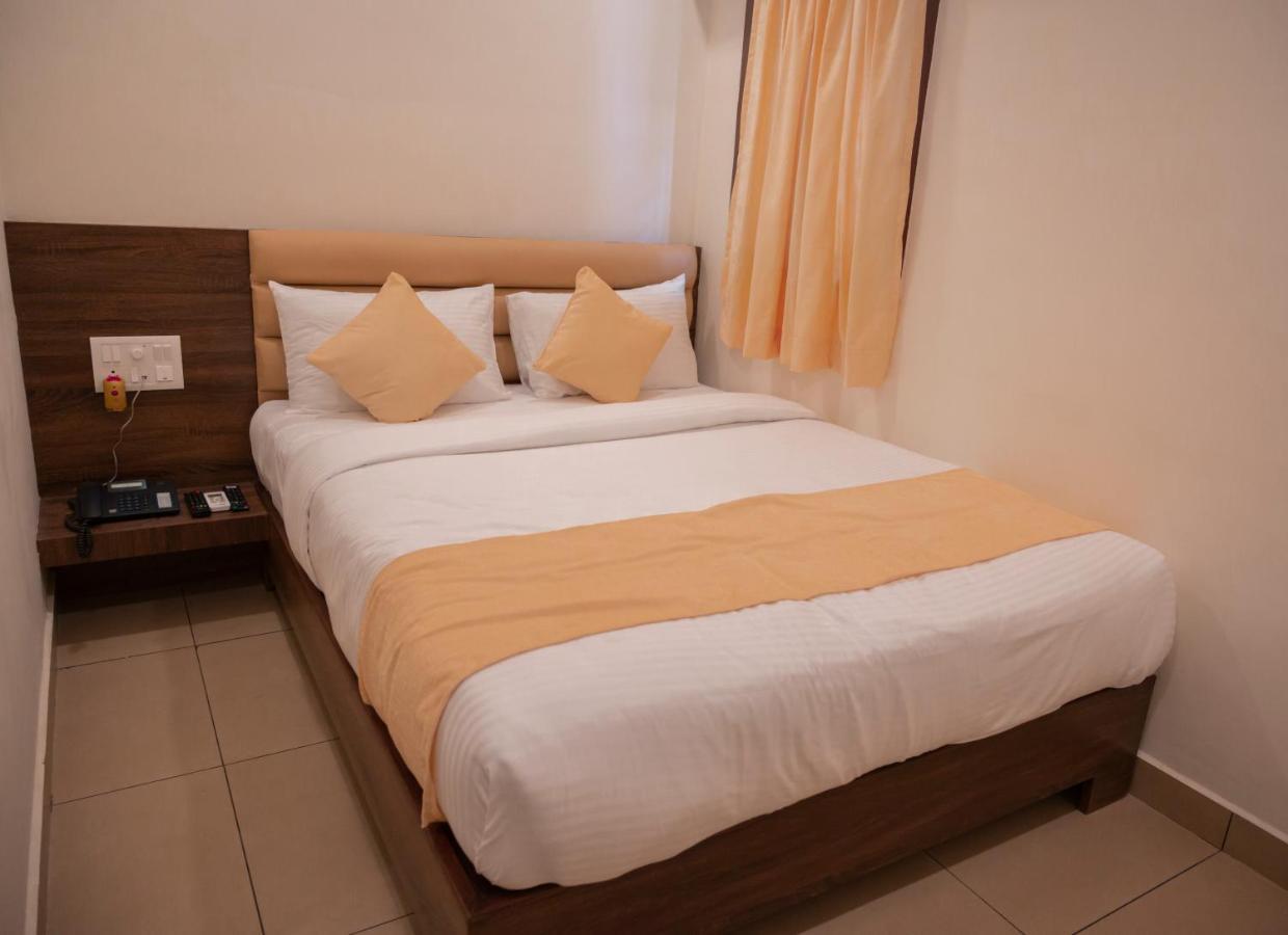 Hotel Sharda Residency Mangalore Extérieur photo